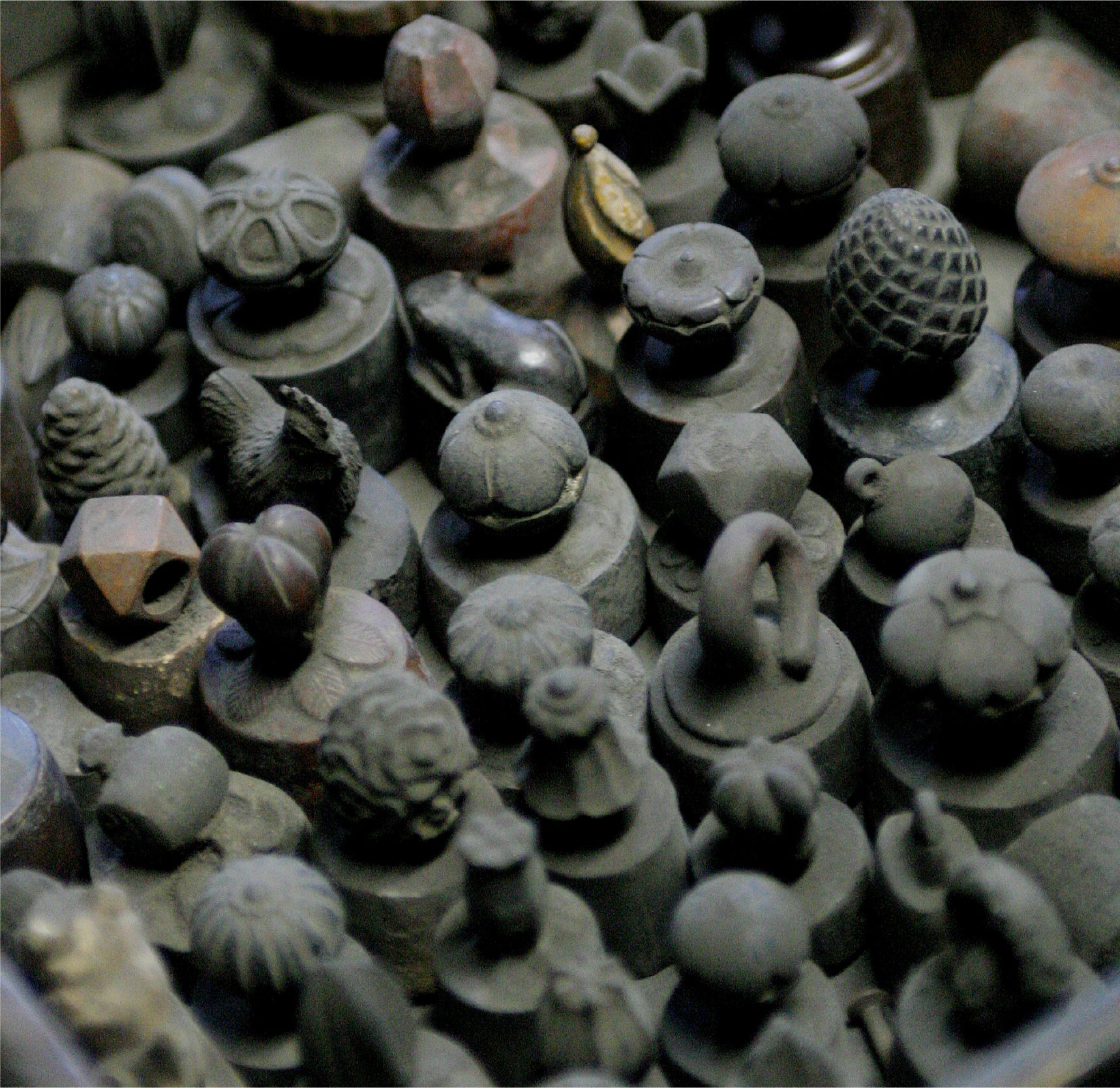 鉄瓶 忠兵衛 独楽型 肌