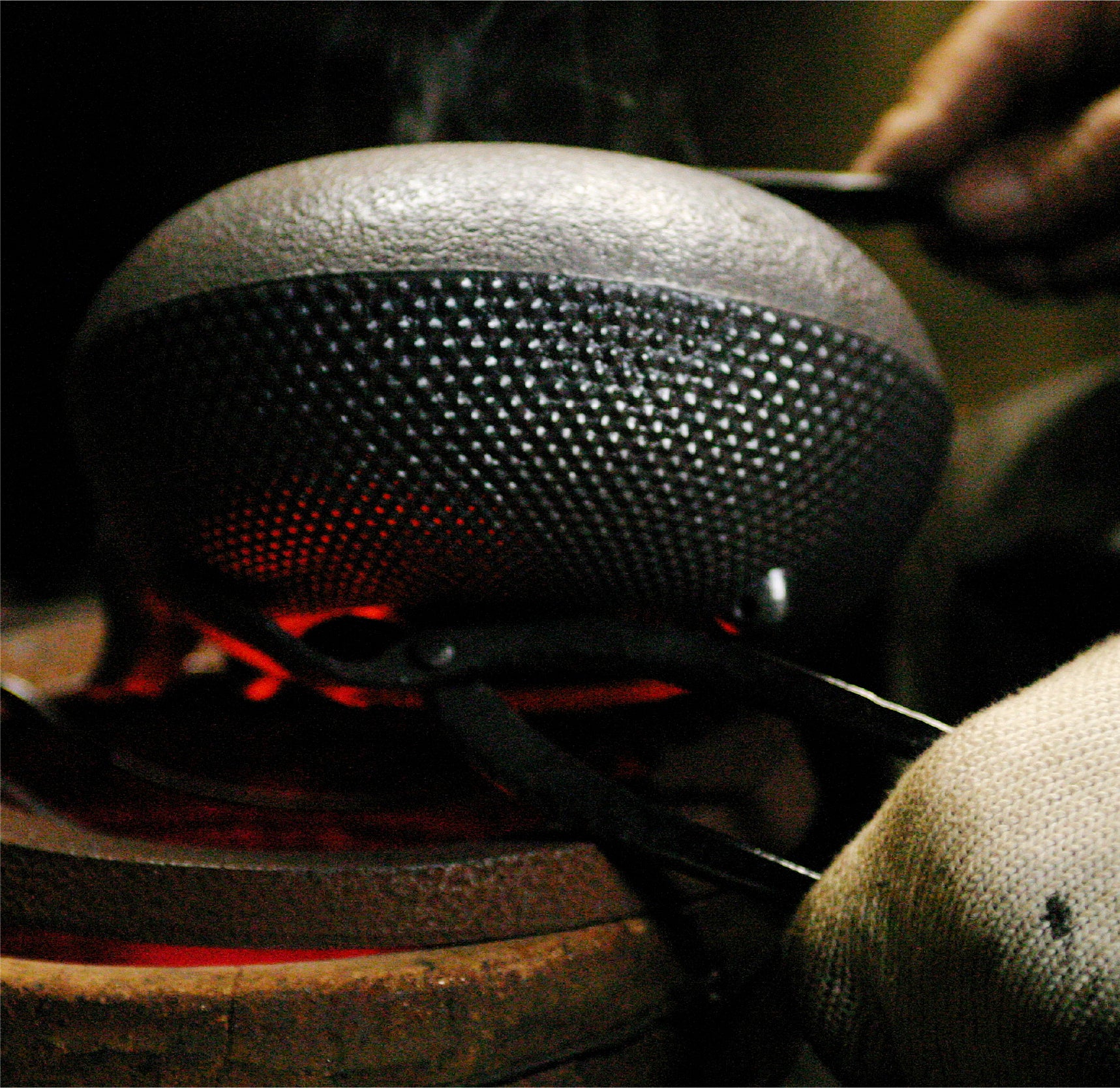 鉄瓶 忠兵衛 独楽型 肌