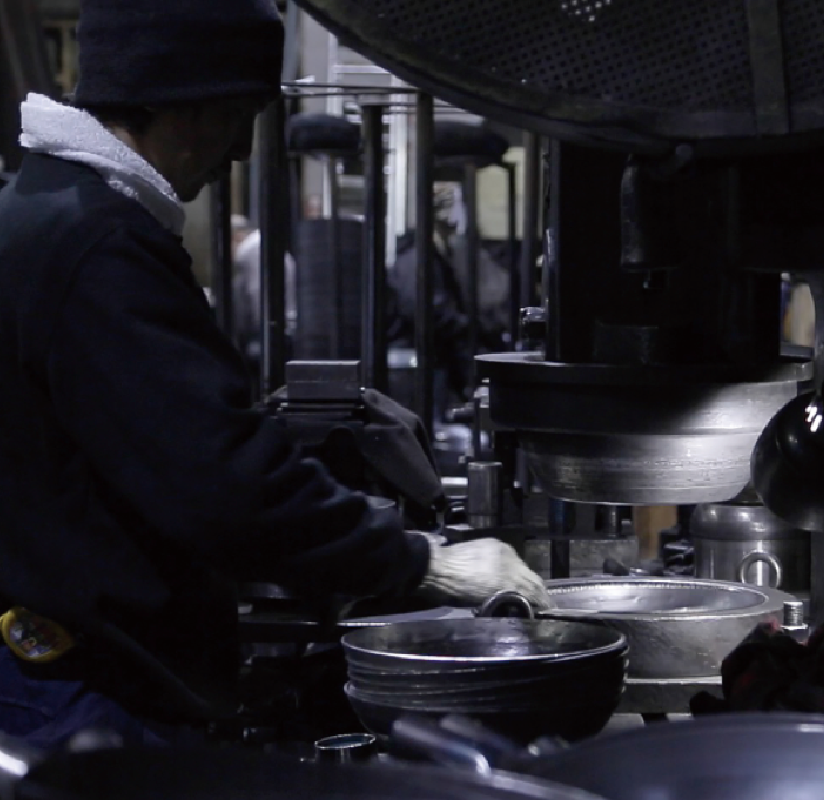 釜浅の鉄打出しフライパン 26cm